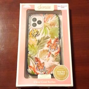 Cool Cats Phone Case NWT IPHONE 5.4"